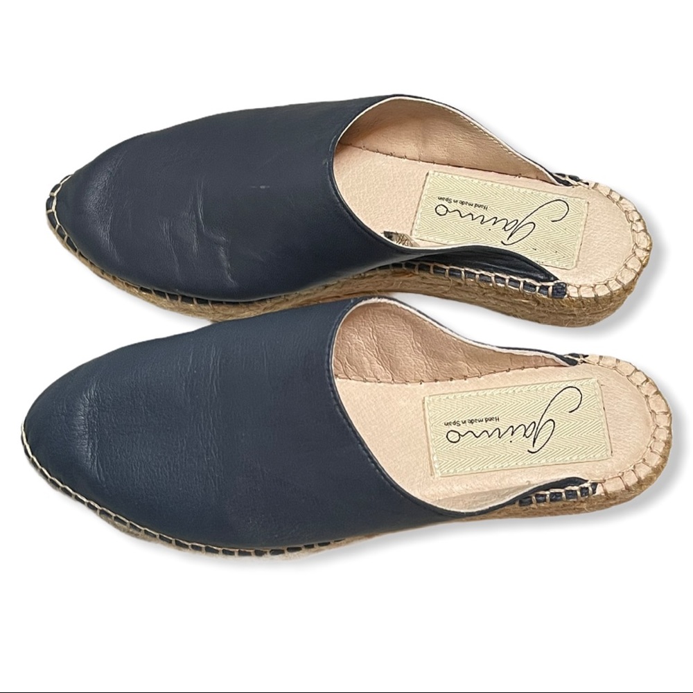 Gaimo Soft Leather Pointed Toe espadrilles Mules